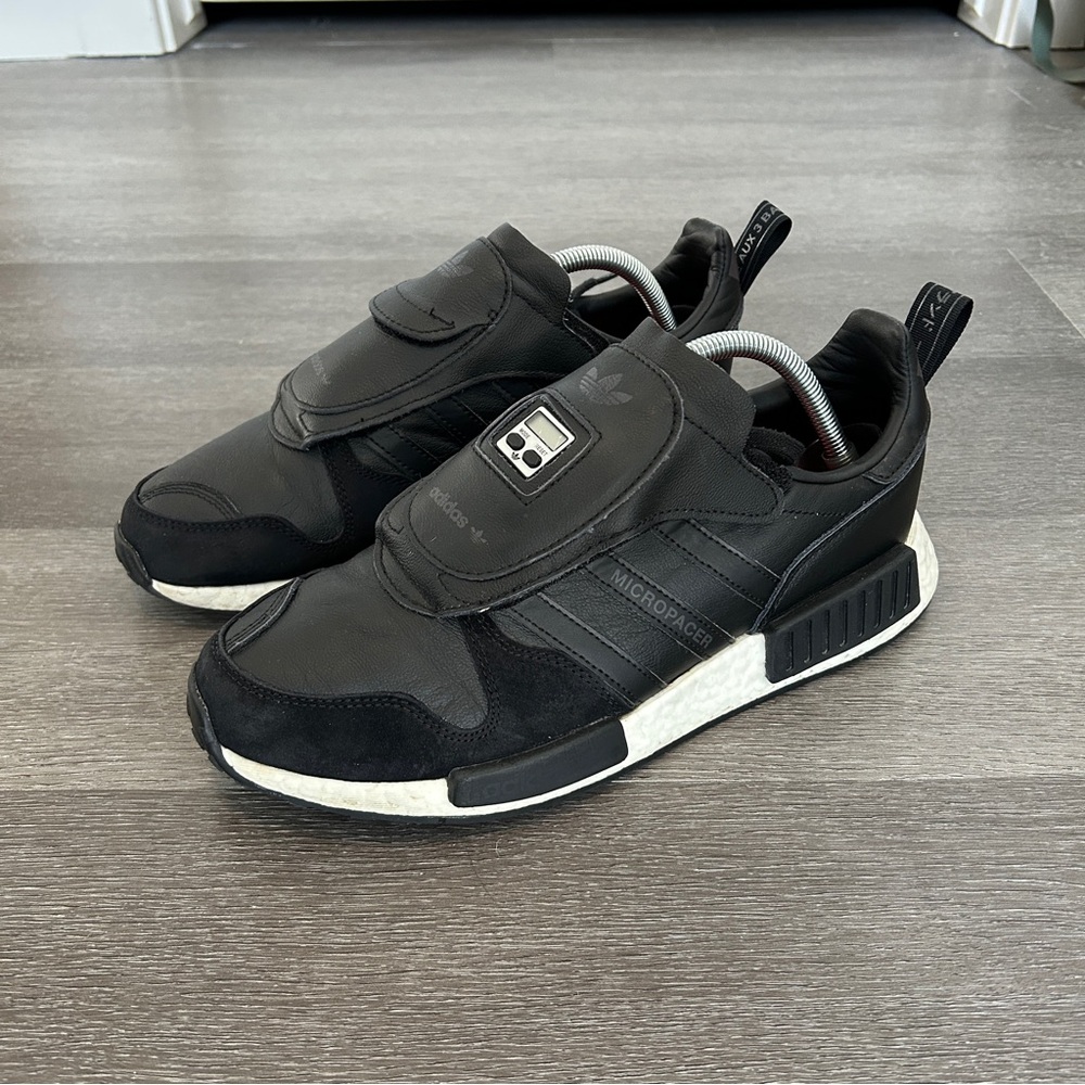Rare Mens Adidas Micropacer x R1 NMD EE3625 - Core black - Sz 9.5 - Preowned